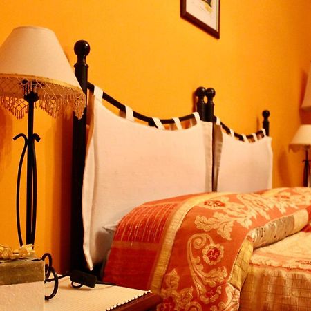 A Casa Di Mamma Hotel Milazzo Bagian luar foto